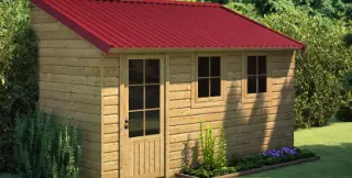 Abri de jardin en bois à toit monopente couvert de plaques bitumées ONDULINE EASYFIX rouges, pente inclinée vers l'arrière, faîtière et rives assorties, dans un jardin français