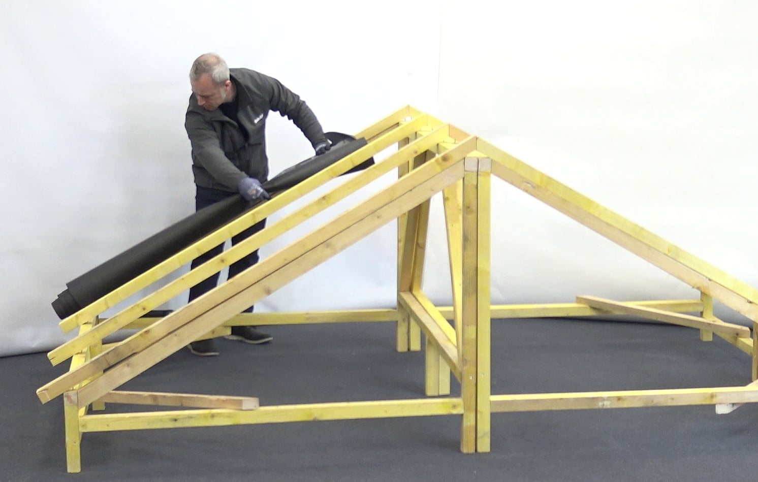 Fixation des plaques